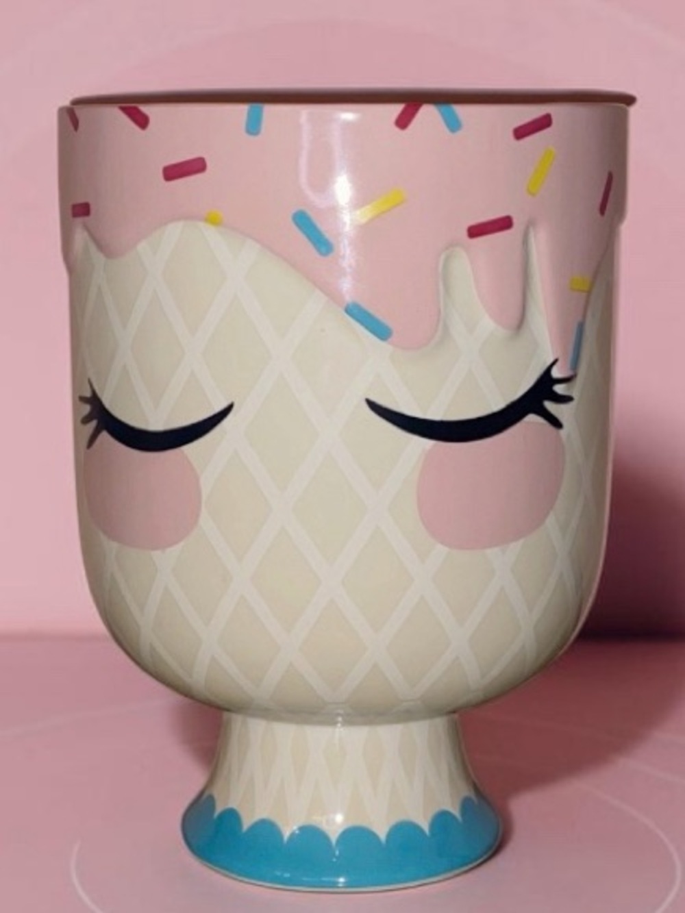 KALLA LADY Style Large Pop Art Ceramic Vase Ice Cream Cone/Donut Pink Beige